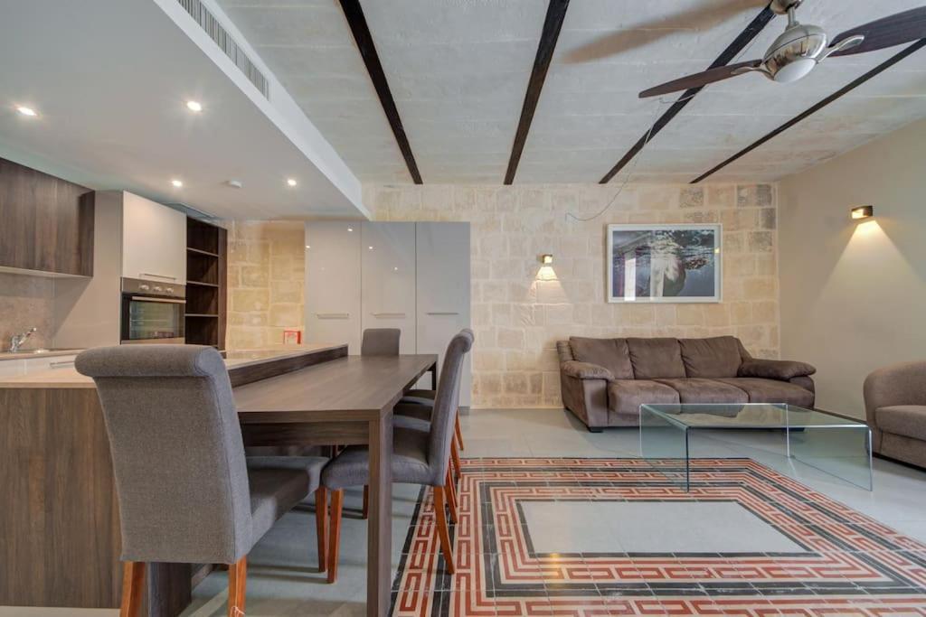 Vallettastay - Orangerie Two Bedroom Apartment 301 외부 사진